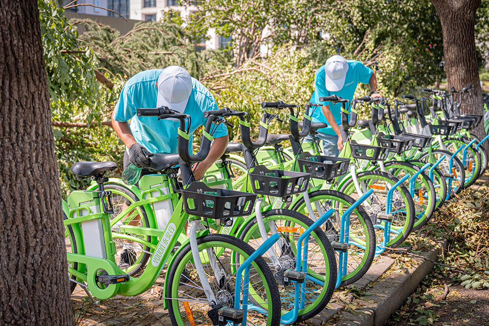 臺風貝碧嘉過后公司派出百人維保團隊保障車輛使用1