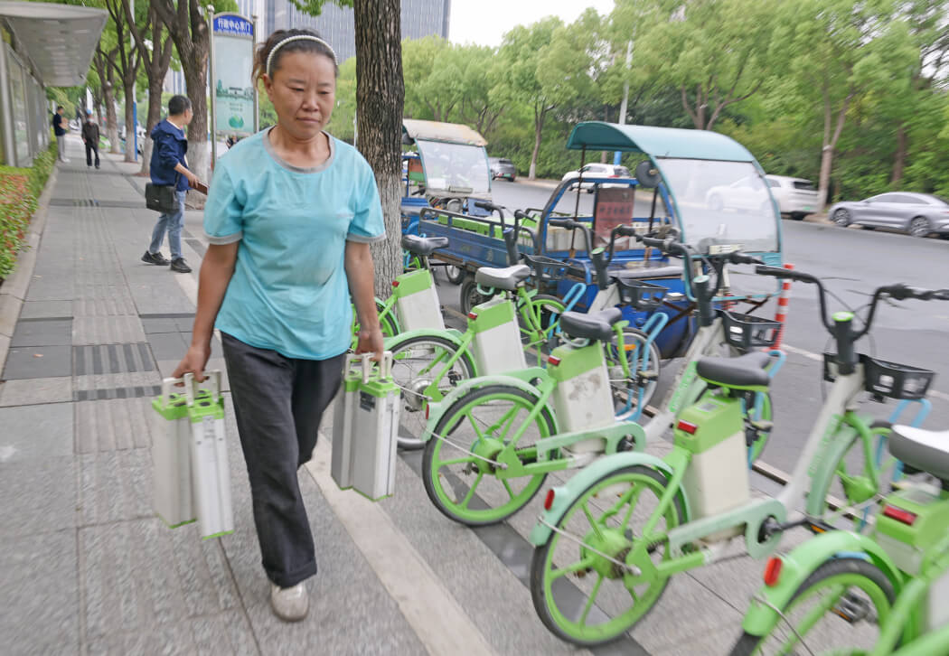 追著星光與晨光，守護城市通行“最后一公里”1