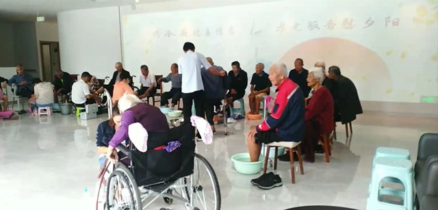 傳承美德真情貴 孝老服務慰夕陽